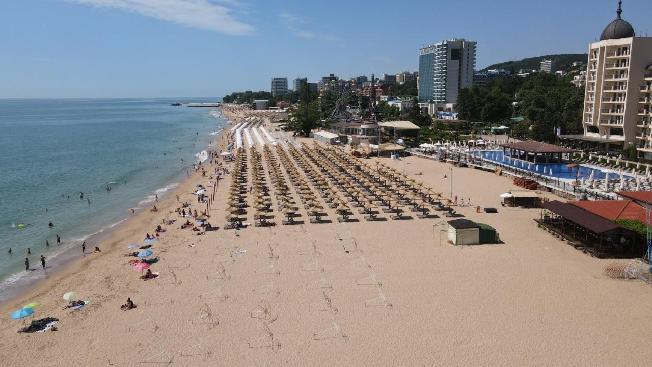 Fs Apartments - Wonderful Apartment A Step Away From The Sea Golden Sands Exterior photo